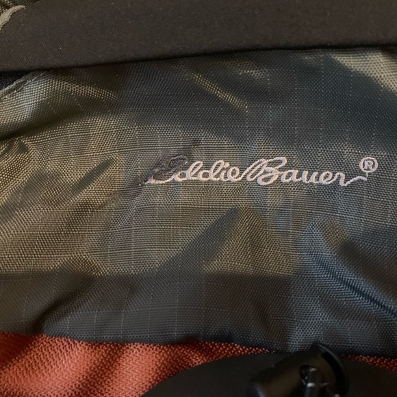 Eddie Bauer Backpack & Cover - Picture 7 of 8